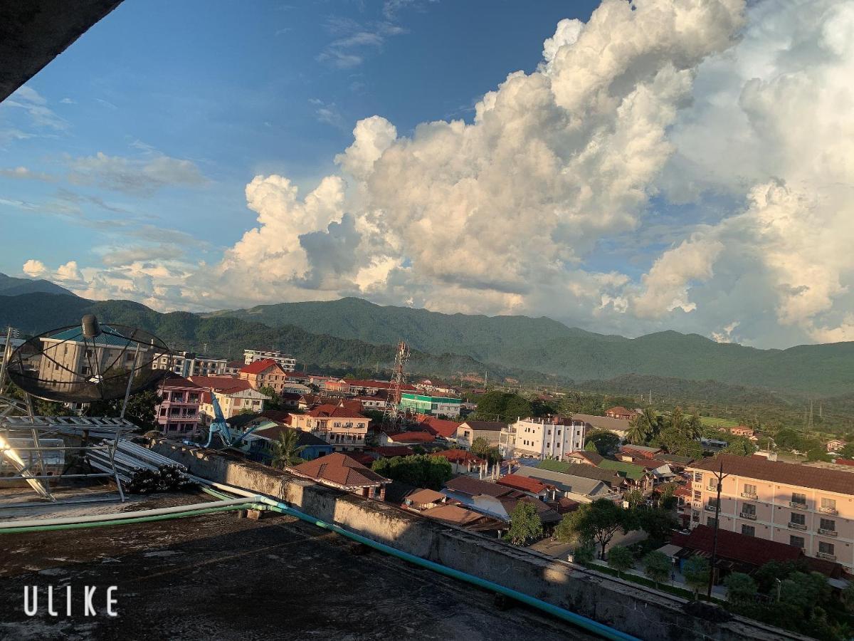 Vang Vieng Mountain View Hotel Bagian luar foto