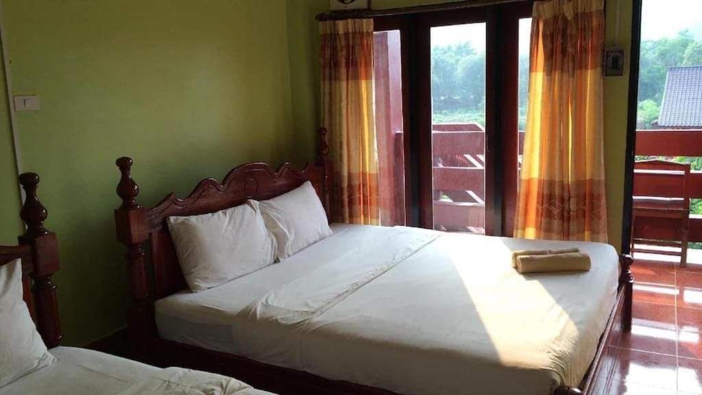 Vang Vieng Mountain View Hotel Bagian luar foto