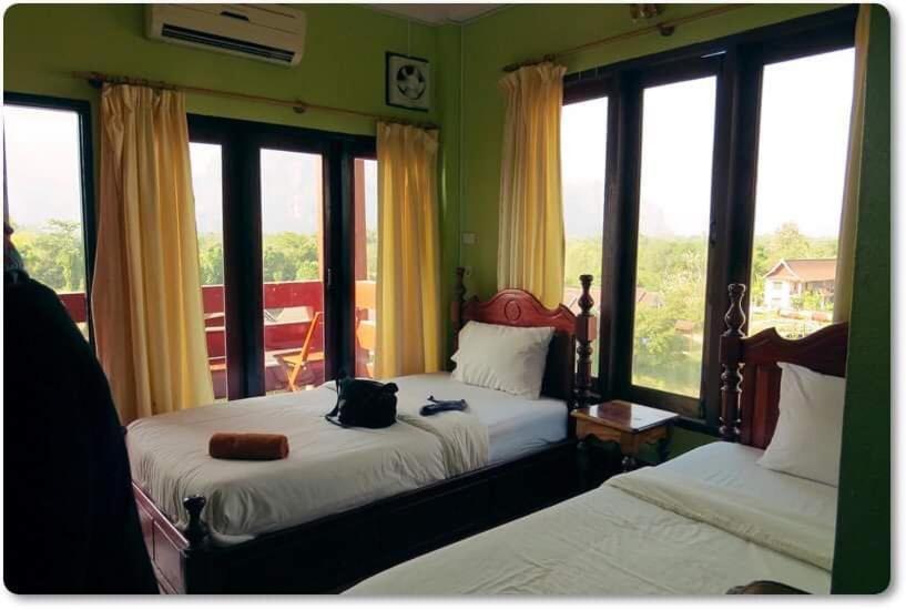 Vang Vieng Mountain View Hotel Bagian luar foto