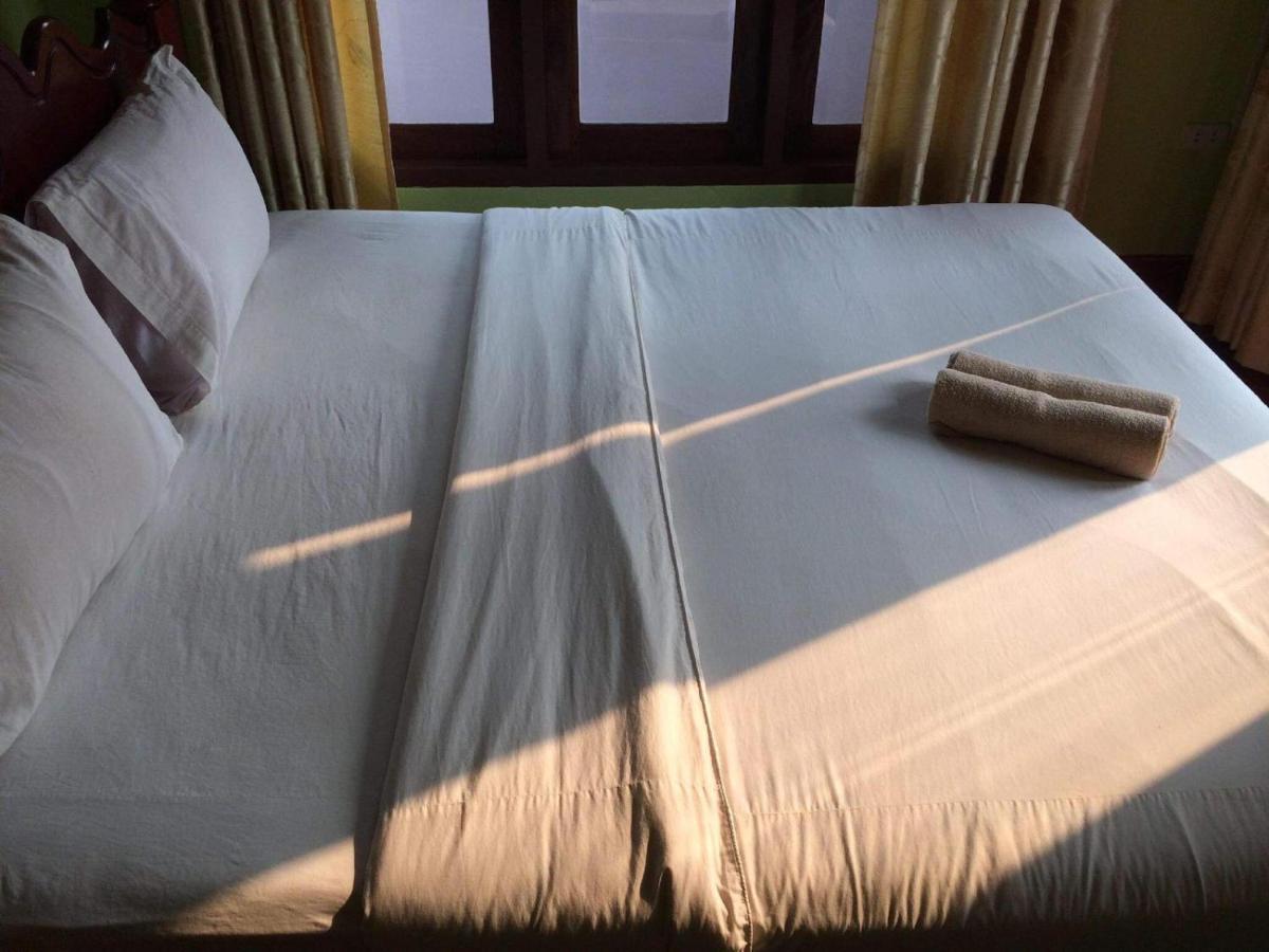 Vang Vieng Mountain View Hotel Bagian luar foto